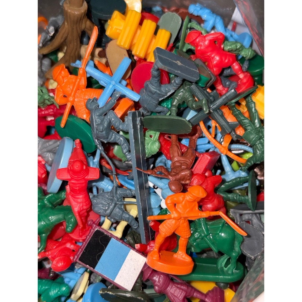 Huge Lot Plastic Toy Soldiers 1in Mini Army Men Figures Accessories-Hundreds!